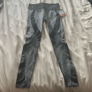 Nux 7/8 moderate compression leggings